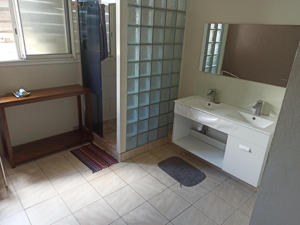 Locatriolet Apartment แซงต์-เดอนี ภายนอก รูปภาพ